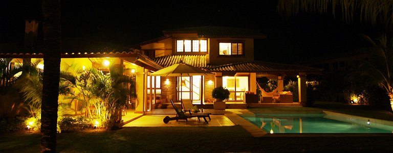 CASA 4 SUITES - Cond. Reserva Imbassaí - A15 Orquídeas