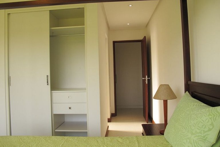 Apto de 3 suites 151m2 (F05 102) - Cond.Reserva Imbassai