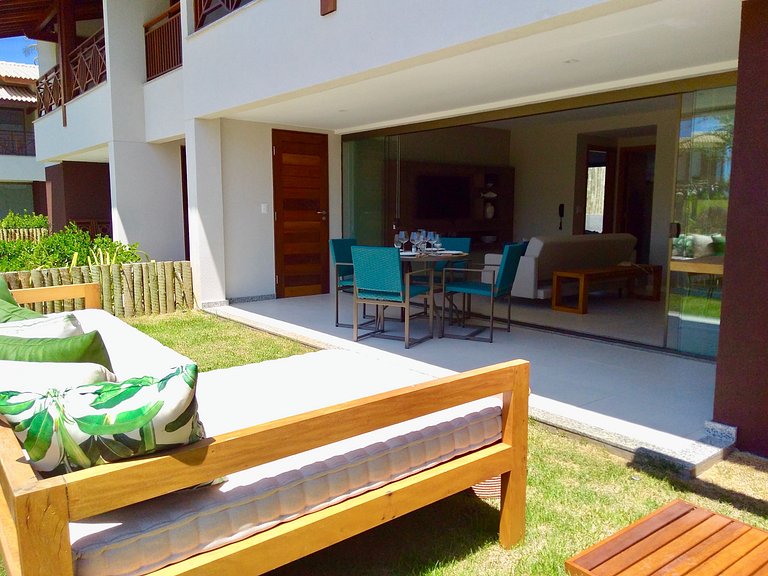 Encantador apartamento en planta baja en Imbassaí