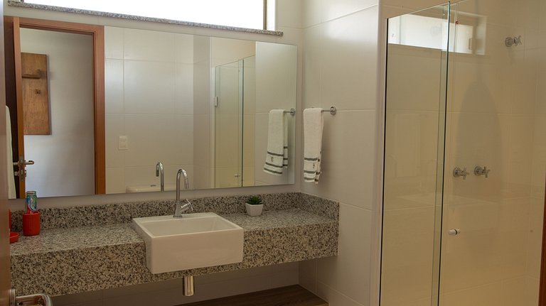 Irresistível Bangalô com Piscina em Imbassaí - N01