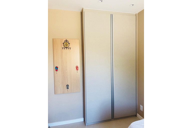 Lindo Apto 2 Quartos com Jardim em Imbassaí - C03