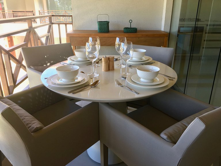 Encantador apartamento superior de 2 dormitorios en Imbassaí