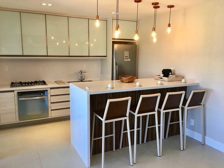 Encantador apartamento superior de 2 dormitorios en Imbassaí