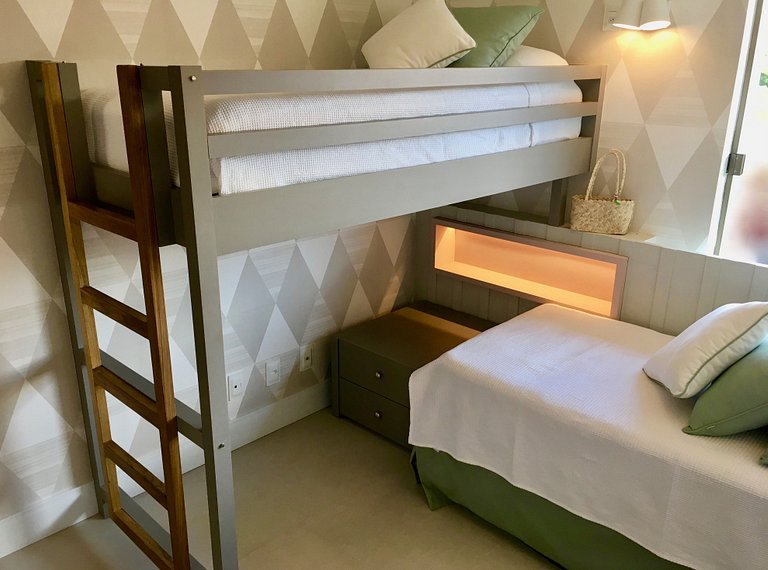 Encantador apartamento superior de 2 dormitorios en Imbassaí