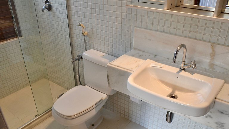 Apto de 3 suites 151m2 (F04 202) - Cond.Reserva Imbassai