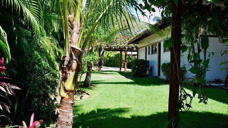 Splendid House with Pool in Imbassaí