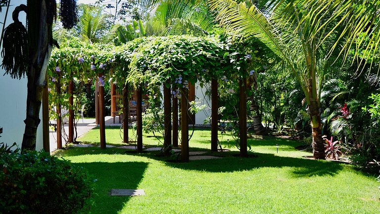 Esplêndida Casa com Piscina em Imbassaí