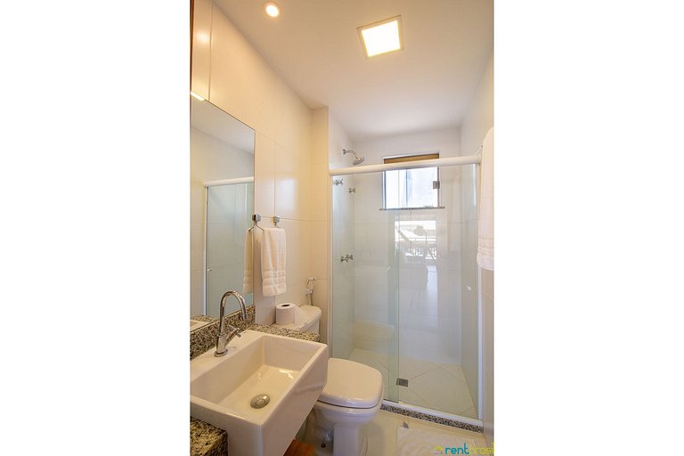 Apto Superior com Vista da Piscina em Imbassaí - D104