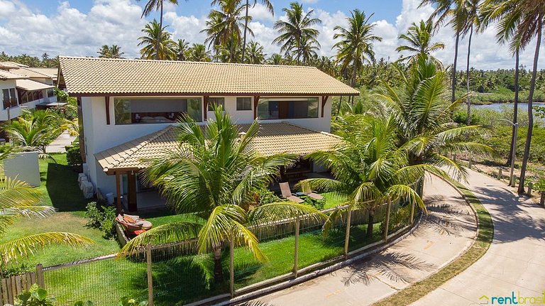 Bungalow de 3 dormitorios con jardín en Imbassaí