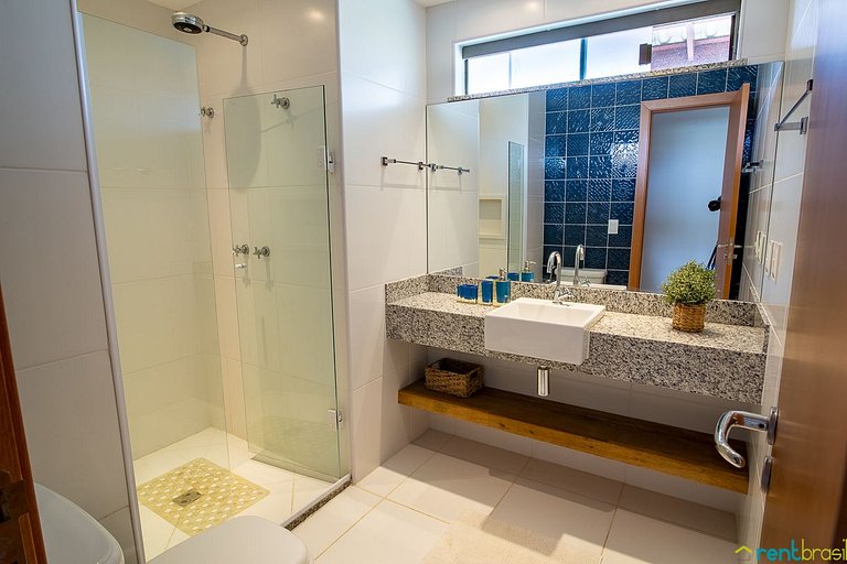 Bungalow de 3 dormitorios con jardín en Imbassaí