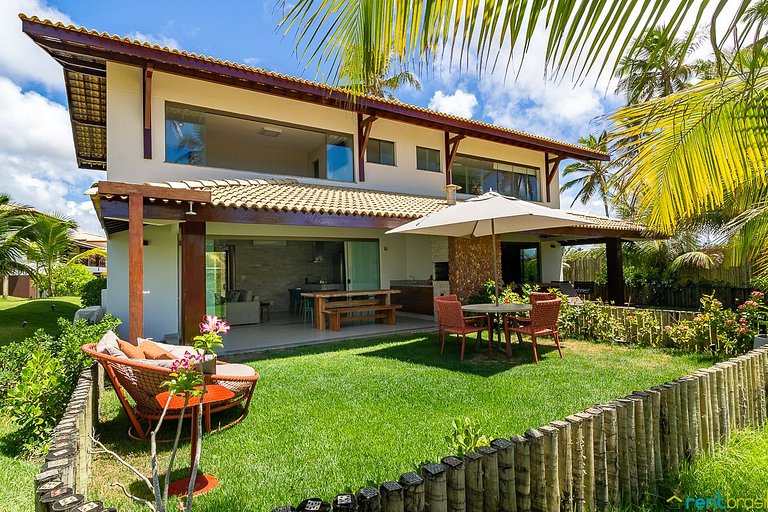 Bungalow de 3 dormitorios con jardín en Imbassaí