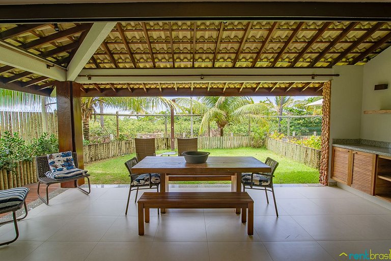 Charmoso Bangalô Duplex com 3 suítes - J01
