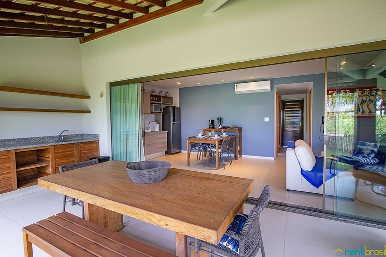 Charmoso Bangalô Duplex com 3 suítes - J01
