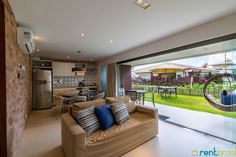 Beautiful 2-Bedroom Apartment with Garden in Imbassaí