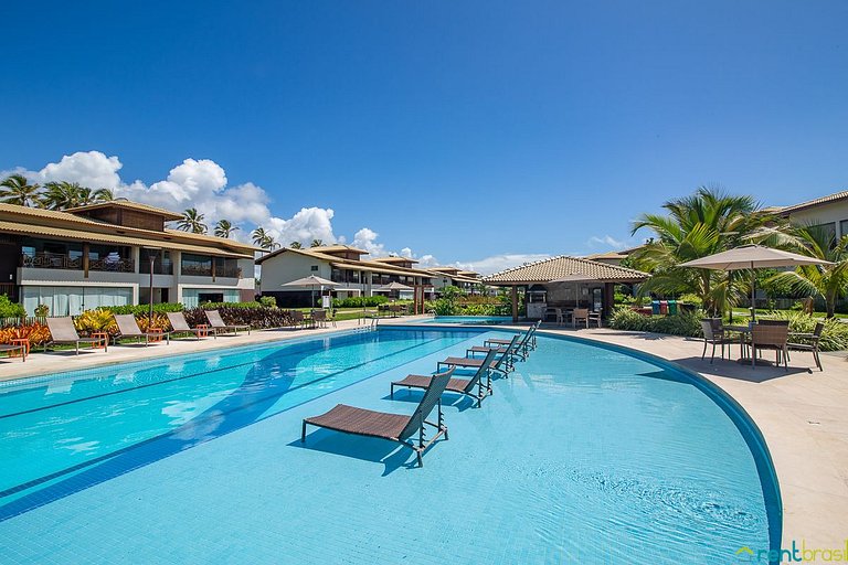 Apartamento superior con vistas a la piscina en Imbassaí