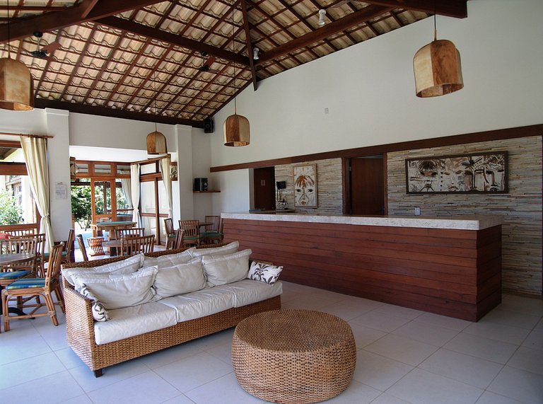 Espléndida casa con piscina en Imbassaí