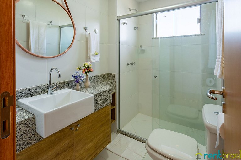 Elegante Apto de 2 quartos Superior em Imbassaí - D102
