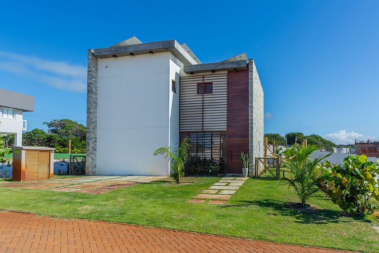 Casa 224 de Alto Padrão com piscina em Sauípe