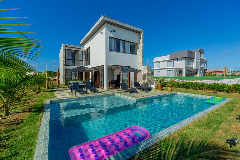 Casa 224 de Alto Padrão com piscina em Sauípe