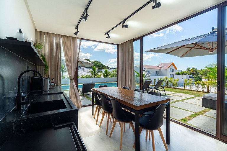 Casa 224 de Alto Padrão com piscina em Sauípe