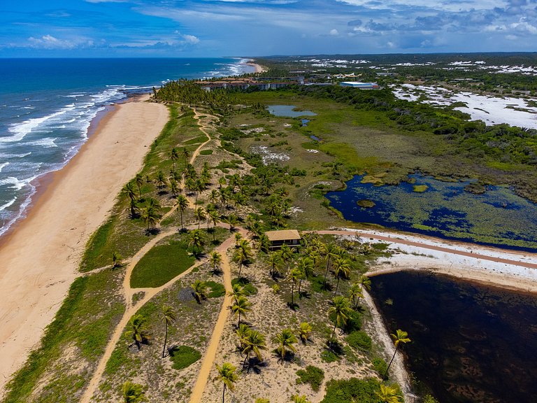 Casa de alto padrão com piscina em Sauípe
