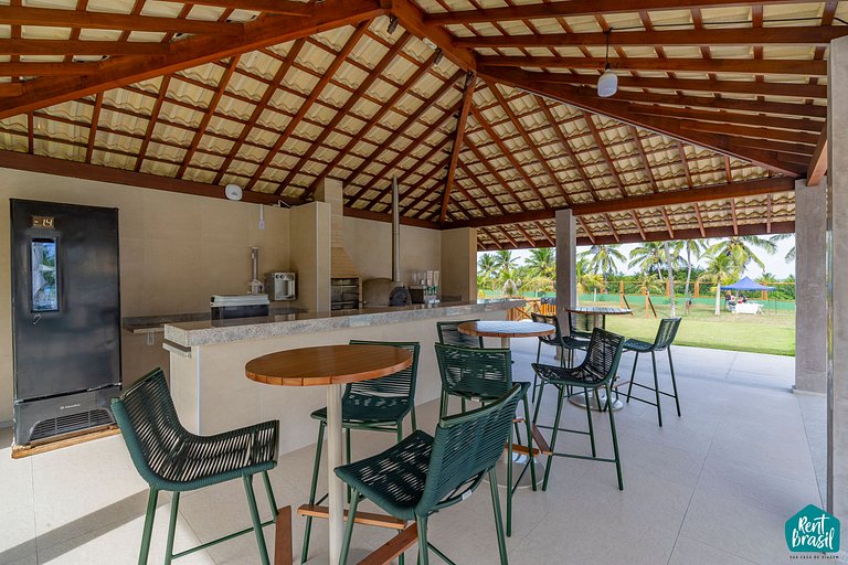 Hermoso bungaló con piscina e hidromasaje en Imbassaí - Casa