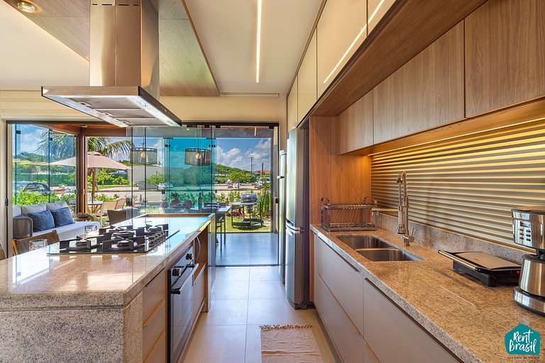 Modern and Sophisticated Bungalow in Imbassaí