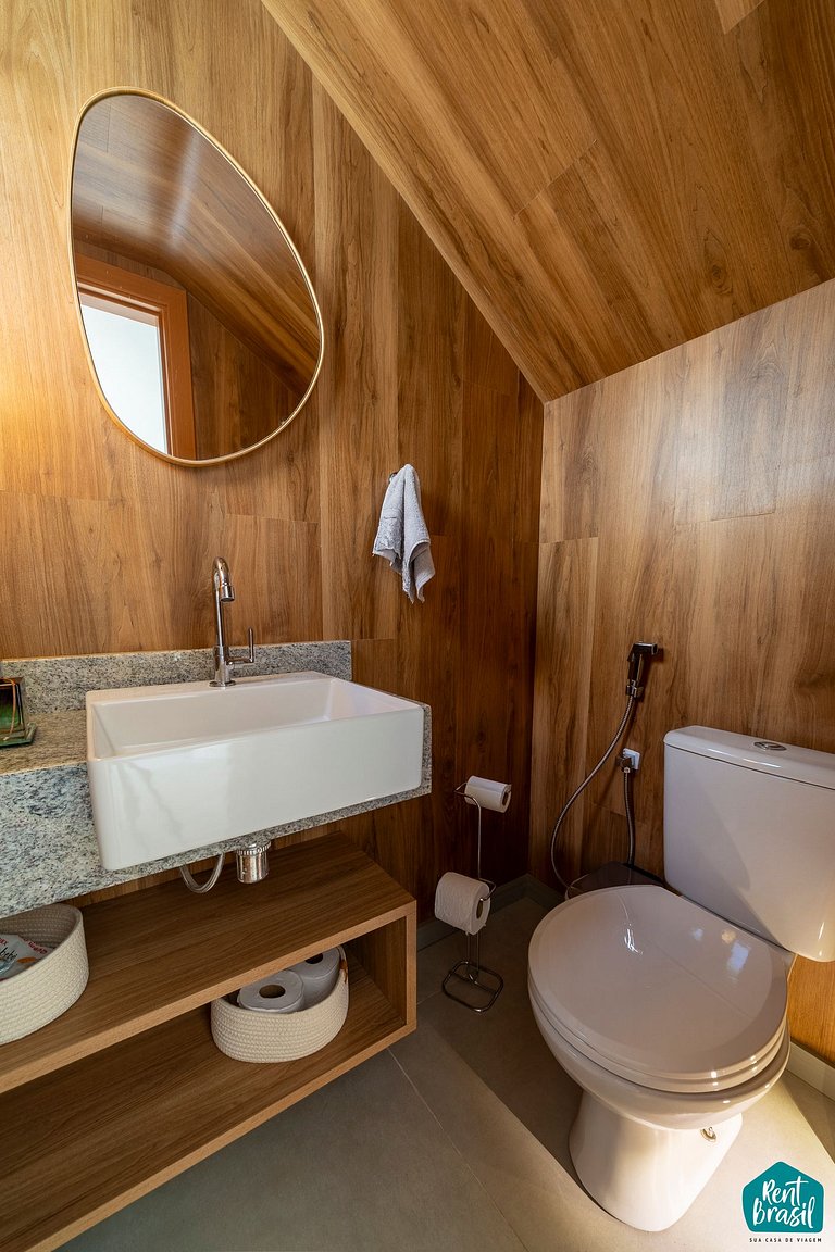 Modern and Sophisticated Bungalow in Imbassaí