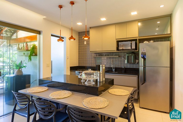 Sophisticated 2-bedroom superior apartment in Imbassaí