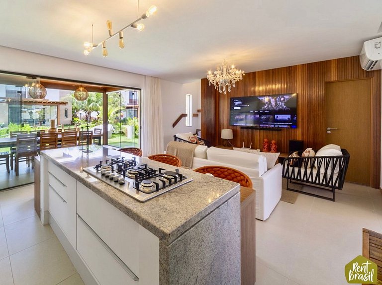 Hermoso bungaló con piscina e hidromasaje en Imbassaí - Casa