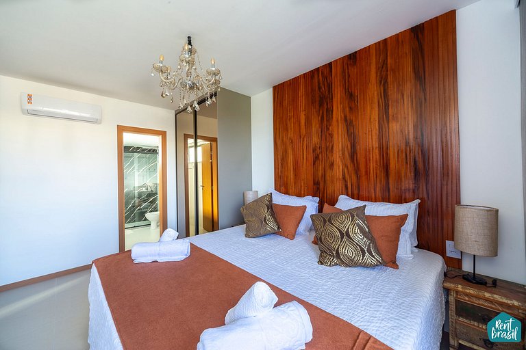 Beautiful bungalow with pool and hot tub in Imbassaí - House