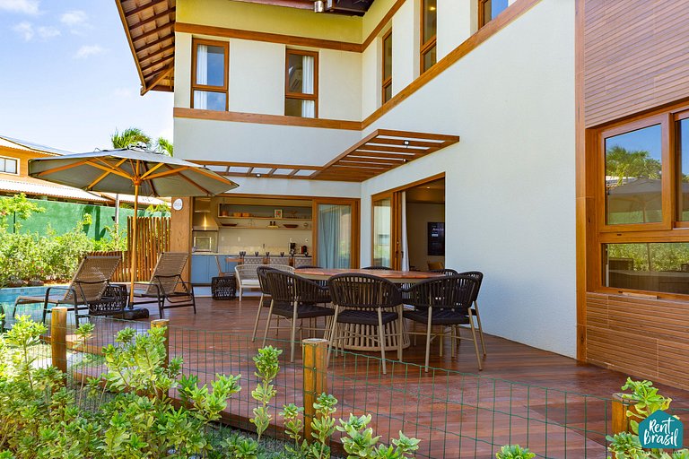 Beautiful 4-bedroom village house in Itacimirim