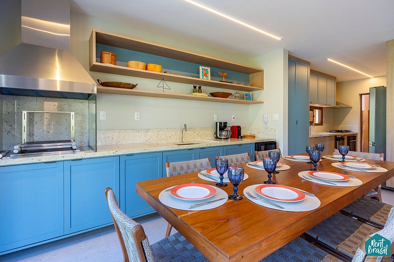 Beautiful 4-bedroom village house in Itacimirim