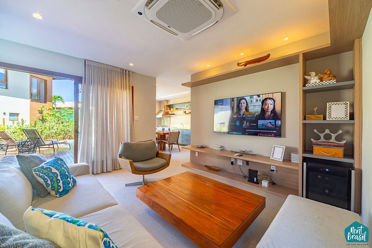 Beautiful 4-bedroom village house in Itacimirim