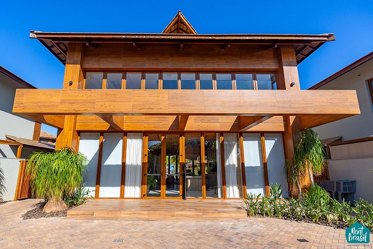 Beautiful 4-bedroom village house in Itacimirim