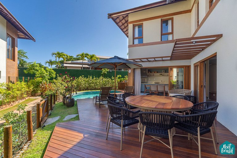 Beautiful 4-bedroom village house in Itacimirim