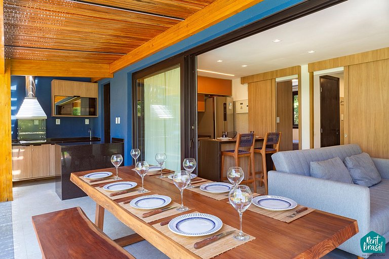 Modern duplex house with pool in Praia do Forte