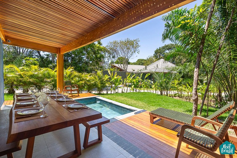 Modern duplex house with pool in Praia do Forte