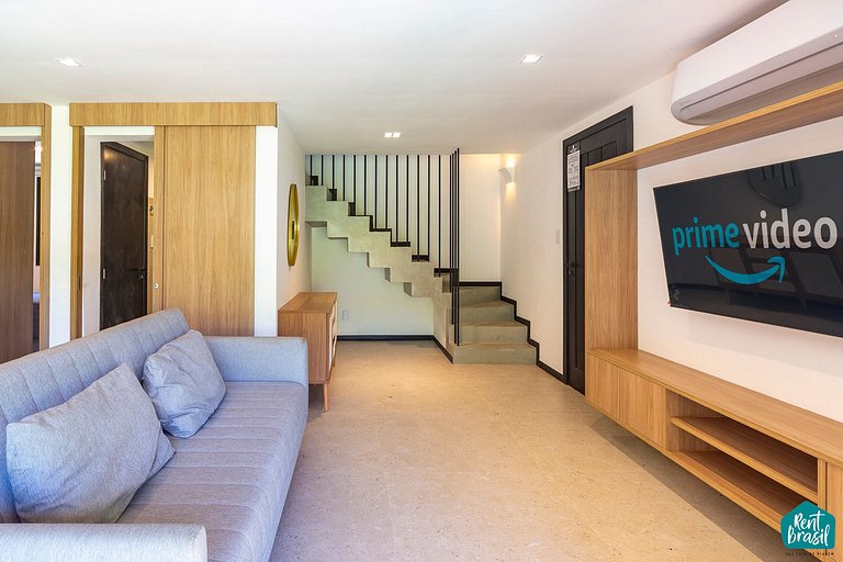 Modern duplex house with pool in Praia do Forte