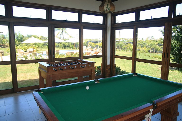 Preciosa casa en Imbassaí con 4 dormitorios y piscina