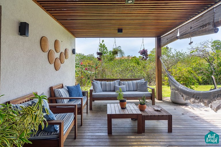 Sophisticated 4-suite house in Praia do Forte