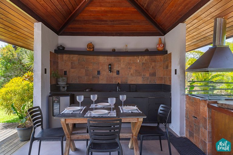 Sophisticated 4-suite house in Praia do Forte