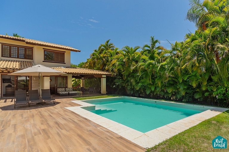 Beautiful house in Reserva Imbassaí with 4 suites and a swim
