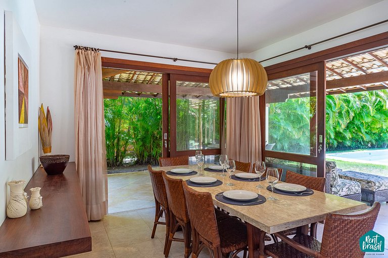Beautiful house in Reserva Imbassaí with 4 suites and a swim