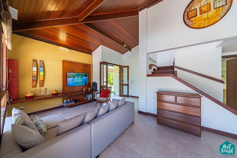 Beautiful house in Reserva Imbassaí with 4 suites and a swim