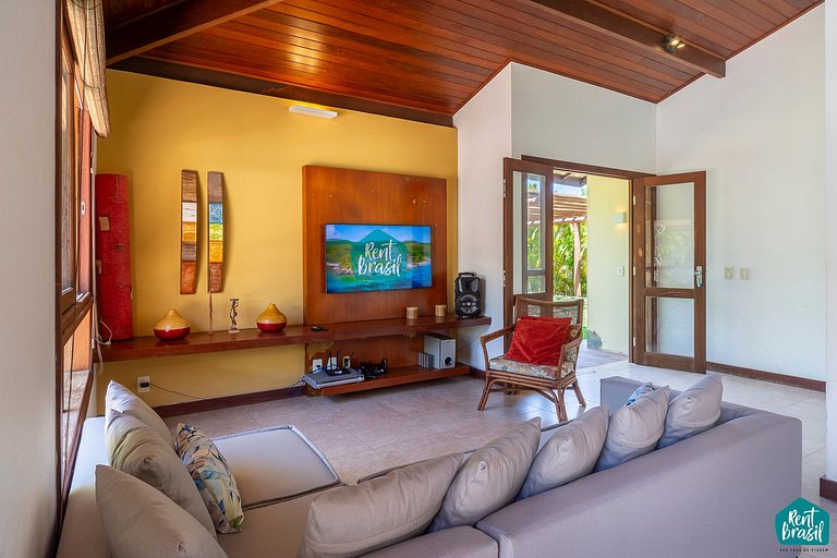 Beautiful house in Reserva Imbassaí with 4 suites and a swim