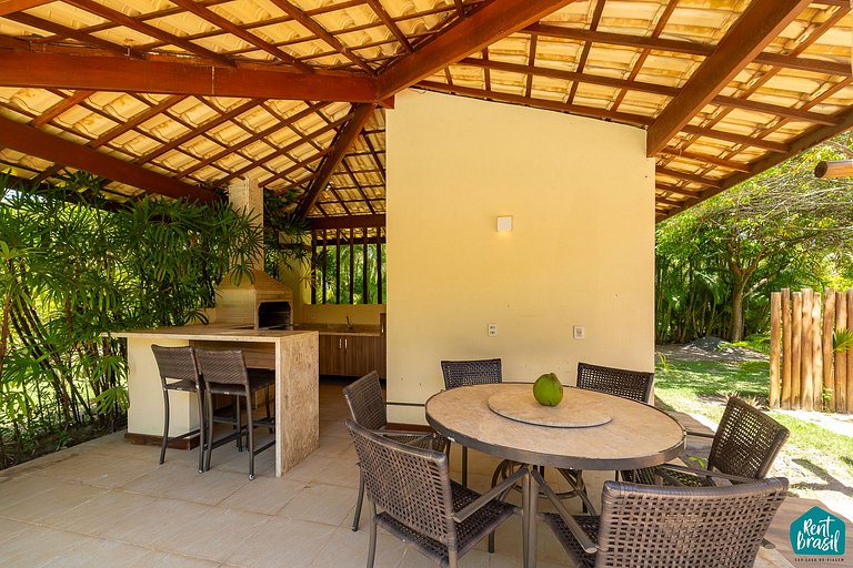 Beautiful house in Reserva Imbassaí with 4 suites and a swim