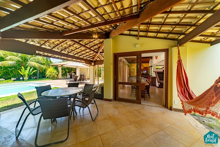 Beautiful house in Reserva Imbassaí with 4 suites and a swim