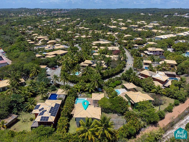 Linda Casa em Imbassaí com 4 quartos e Piscina