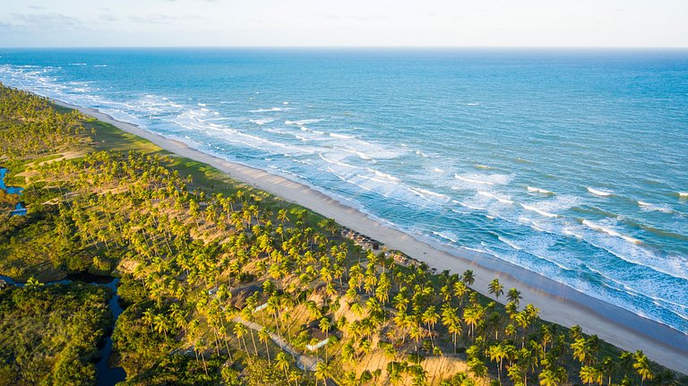 Beautiful house in Reserva Imbassaí with 4 suites and a swim